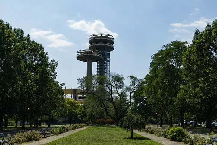 City of Contrasts Tour-Manhattan, Bronx, Queens and Brooklyn