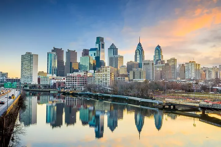 Philadelphia : Custom Walking Tour with A Guide (Private Tour) - Primary Image