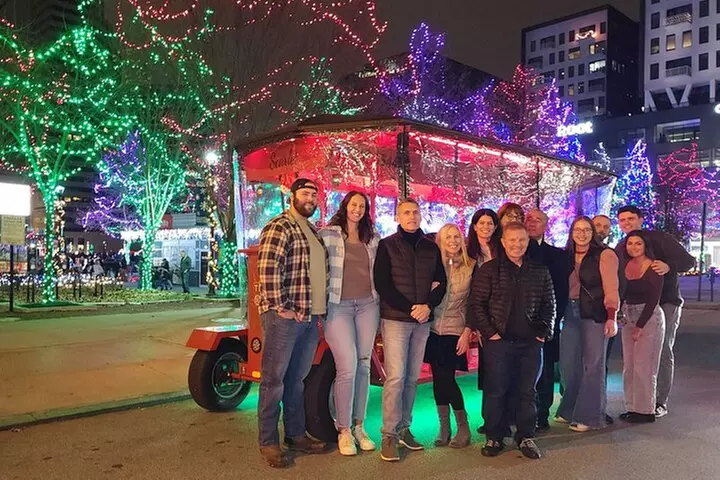 Trolley Pub Holiday Lights Tour in Columbus - Primary Image