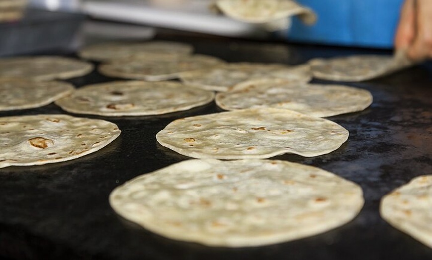 Image 24: Mexico City Night Tacos and Mezcal Tour