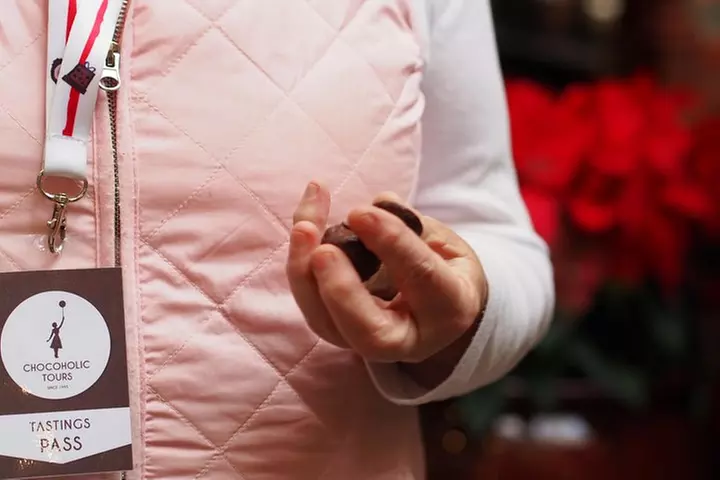 Melbourne Lanes & Arcades Chocolate and Dessert Walking Tour