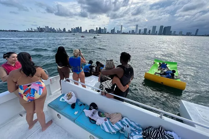 The Ultimate Water Experience in Miami with Drinks and Jet Skis