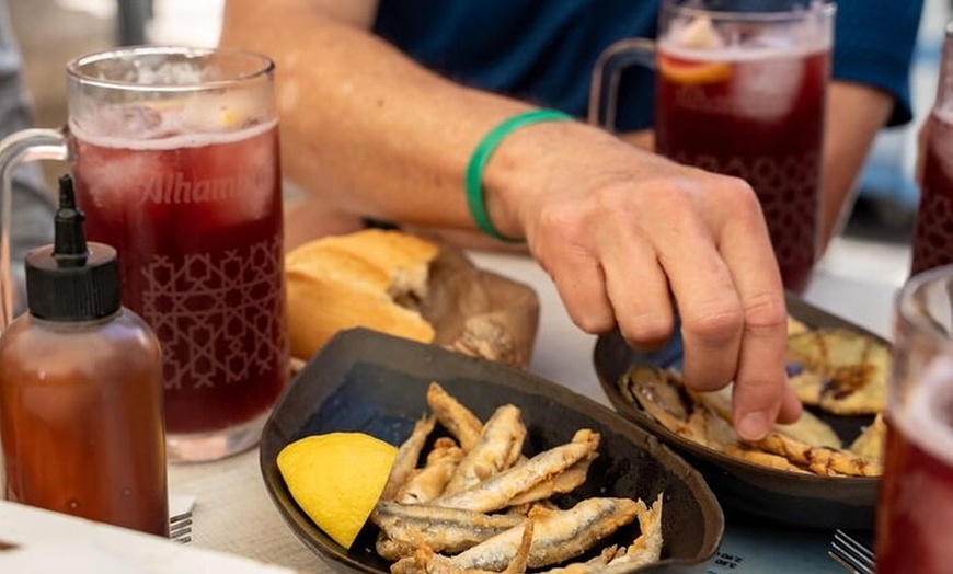 Image 8: Excursión gastronómica a pie por el sabor de España