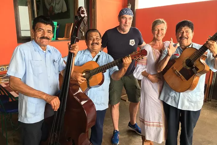 Puerto Nuevo Lobster, Margaritas and Mariachi Private Tour