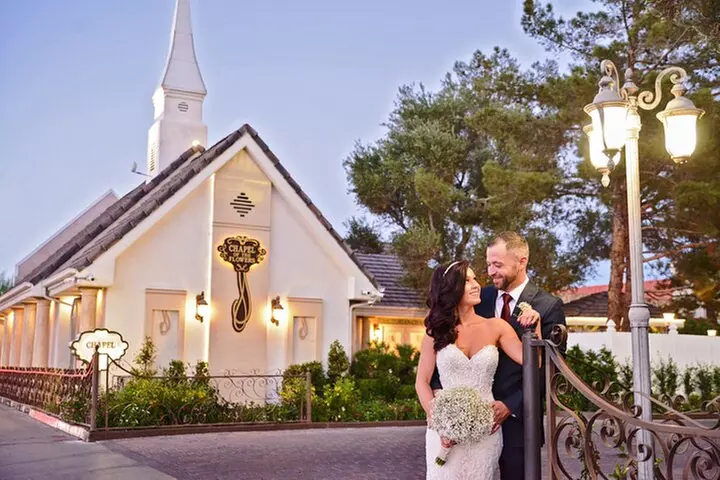 Las Vegas Vow Renewal Package - Primary Image