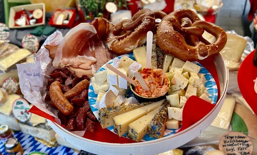 Image 3: Münchner Altstadtführung mit 10 + bayerischen Spezialitäten