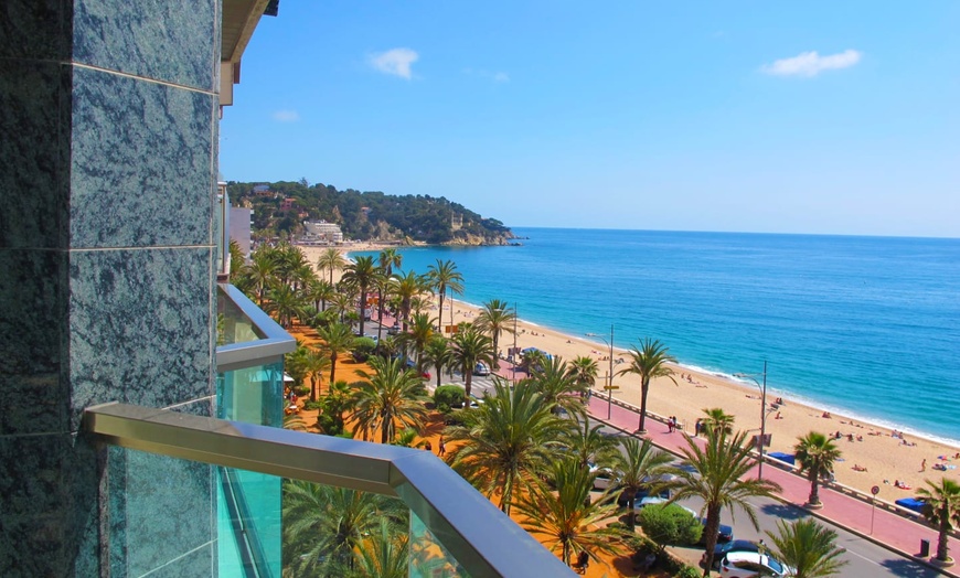 Image 5: ✈ COSTA BRAVA | Lloret de Mar - Hotel Miramar 4* - Bord de mer