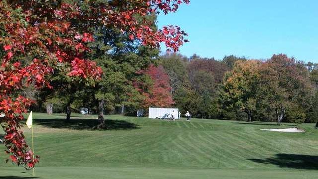 Online Booking - Round of Golf at Twin Willows Par 3 Golf Course
