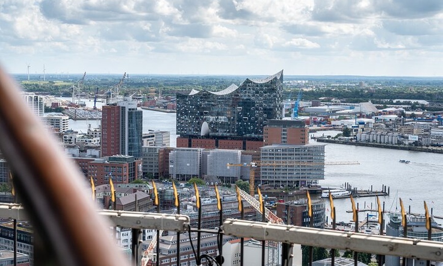 Image 29: Hamburg Historische Altstadt und 2. Weltkrieg Rundgang in Kleingruppe
