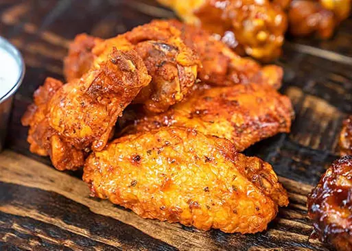 5% Cash Back at Wing Fellas