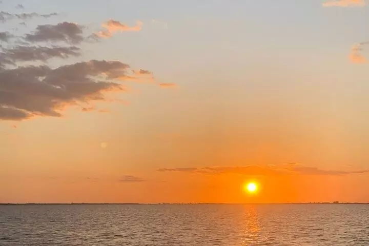 Sunset Dolphin Cruise with Sanibel Lighthouse Views