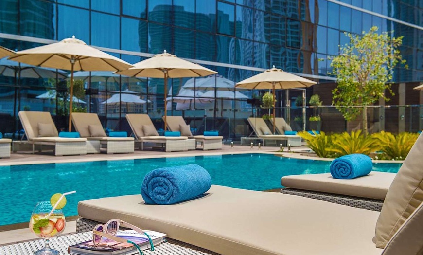 Image 4: ✈ EMIRATI ARABI UNITI | Dubai - TRYP by Wyndham Dubai avec activité...