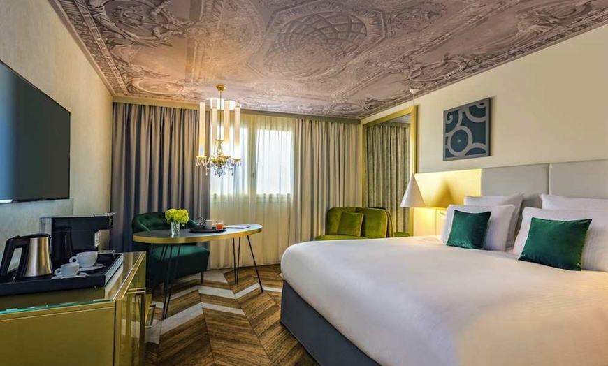 Image 2: ✈ FRANCE | Versailles - Le Louis Versailles Château Hotel - MGaller...