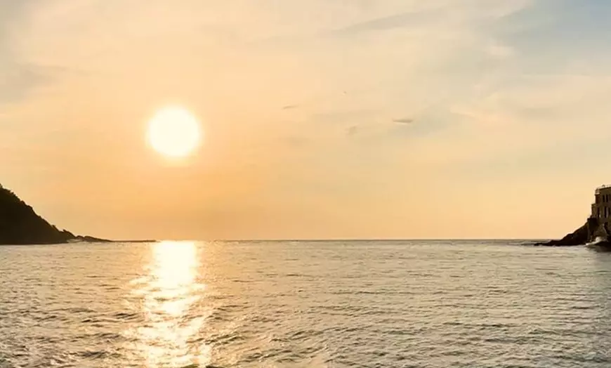 Image 9: Donostia San Sebastián Sunset en Barco desde el Mar