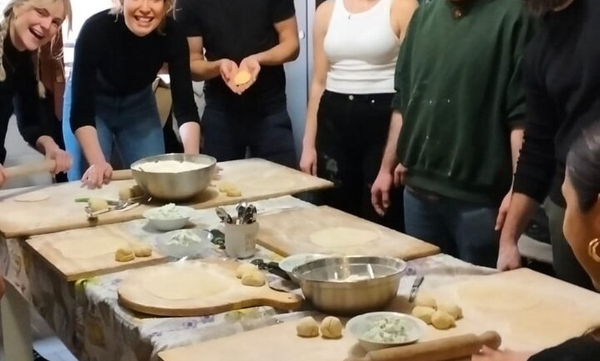 Image 3: Corso di cucina tipica casalinga a Bologna con pranzo o cena