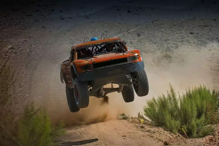 Off Road Racing: 7 Laps