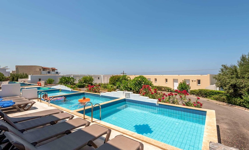 Image 111: ✈ CRETE | Hersonissos - Mediterraneo Hotel 4* - Outdoor swimming pool