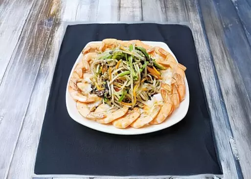 5% Cash Back at Jan Thai Kitchen