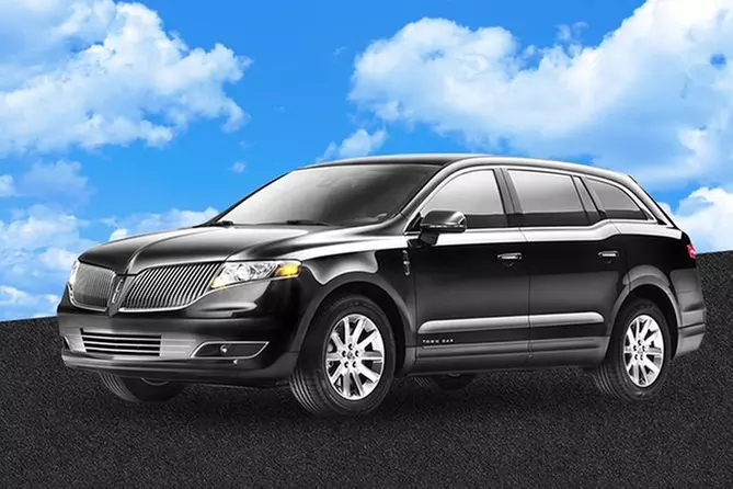 Private Departure Transfer with LX or Eco Sedan fr Hotel To Panama (PTY) Airport - Primary Image