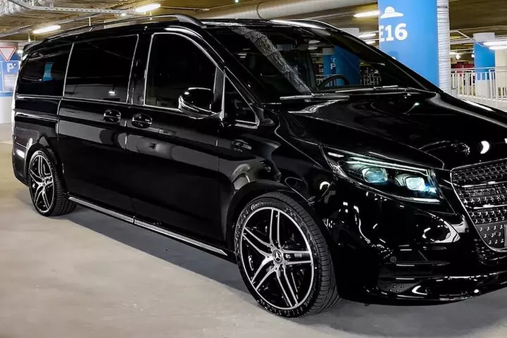 Transferts privés de Paris Aéroport CDG à Paris Ville - Primary Image