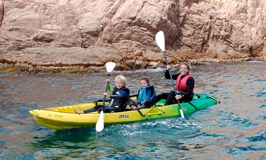 Image 3: Excursión Kayak & Snorkel en Sant Feliu de Guíxols - Costa Brava