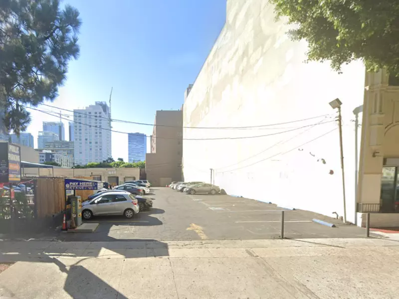 Parking at 1045 S. Hill St. Lot