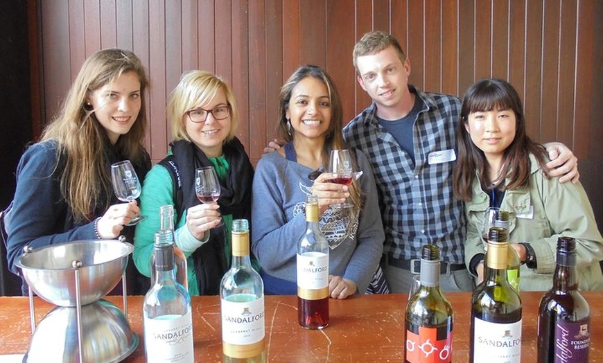 Image 7: 1/2 day Swan Valley Wine Cheese & Chocolate Tour Inc Afternoon Crui...