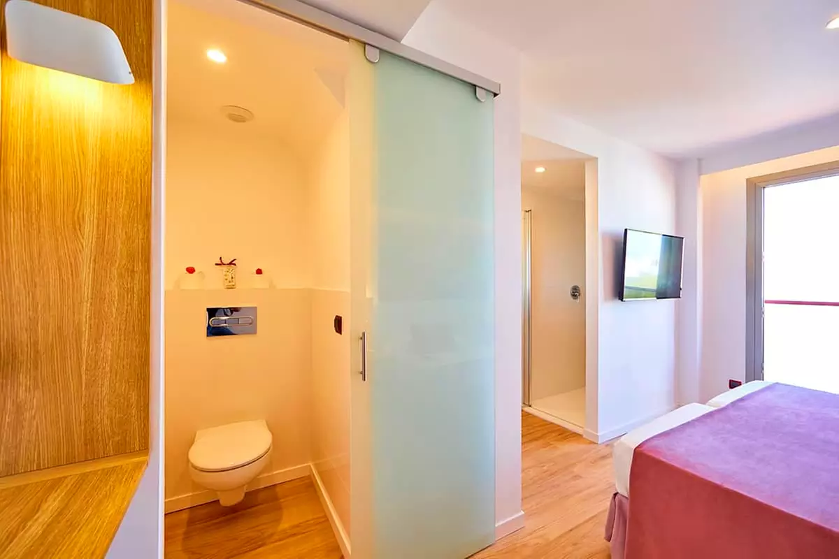 ✈ MAJORQUE | El Arenal - MLL Mediterranean Bay - Adults only 4*, 3 ...