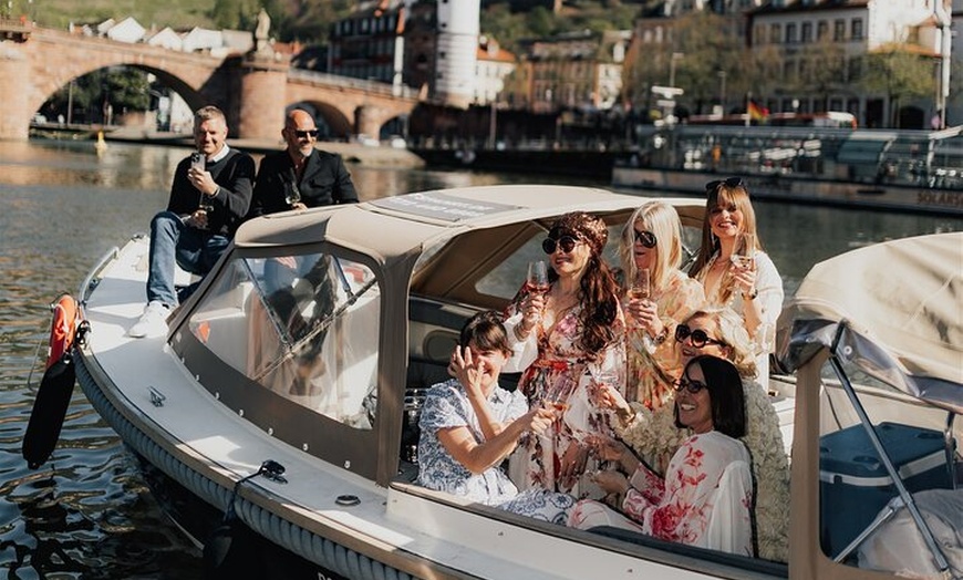 Image 4: Bootsfahrt Heidelberg Privatboot mit Kapitän 1,5h Pärchen Familie