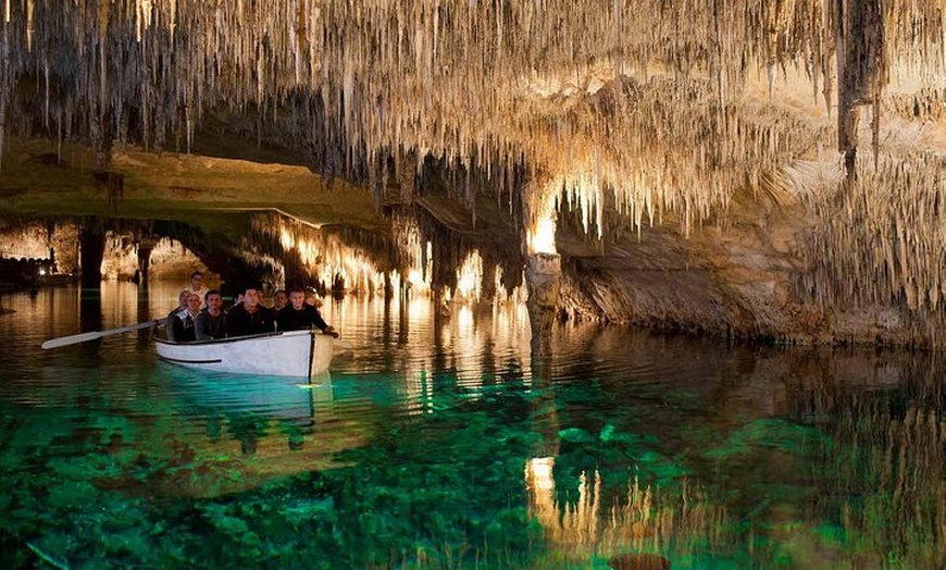 Image 2: Excursión de día completo a las cuevas dels Hams y Drach con Puerto...