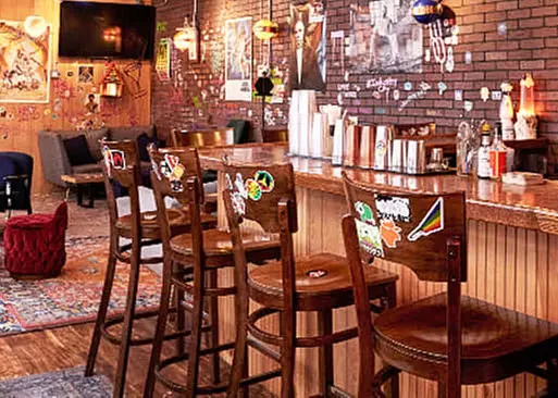 5% Cash Back at Burger Joint - Industry City