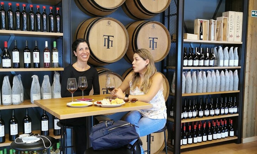 Image 14: Tour Premium a Ribera del Duero con Guía Wnólogo