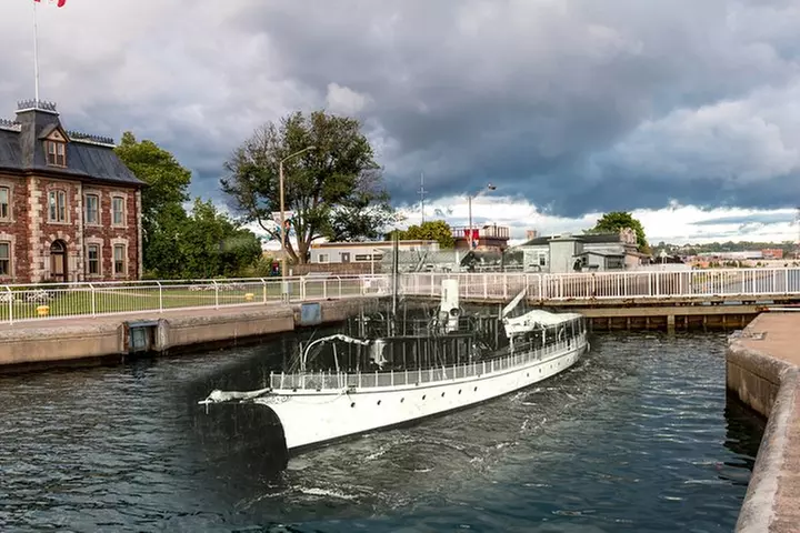 Waterfront Attractions Tour in Sault Saint Marie - Second Medium