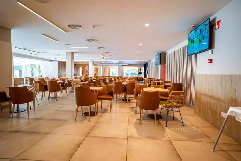 ✈ COSTA BARCELONA | Pineda de Mar - Fergus Club Pineda Splash 4*, 2...