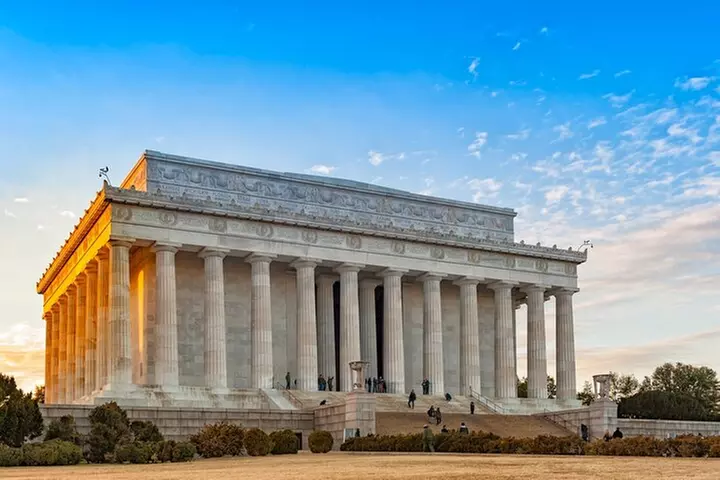 Washington DC Monuments Self-Guided Walking Audio Tour