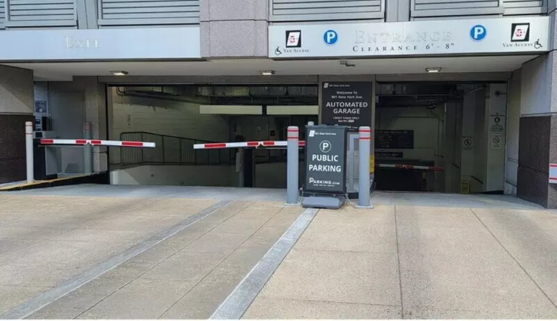 Parking at 901 New York Ave. Garage