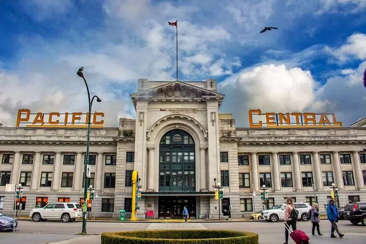 Vancouver to Victoria, Coach Bus Transfer - Primary Image