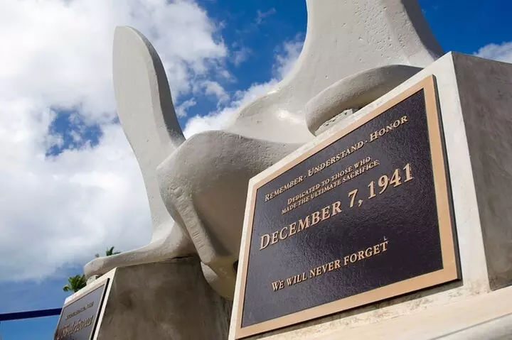 Pearl Harbor [Early Access], USS Arizona & Historic Honolulu Tour