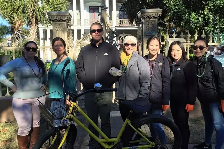 New Orleans French Quarter and Garden District Bike Tour - Primary Image