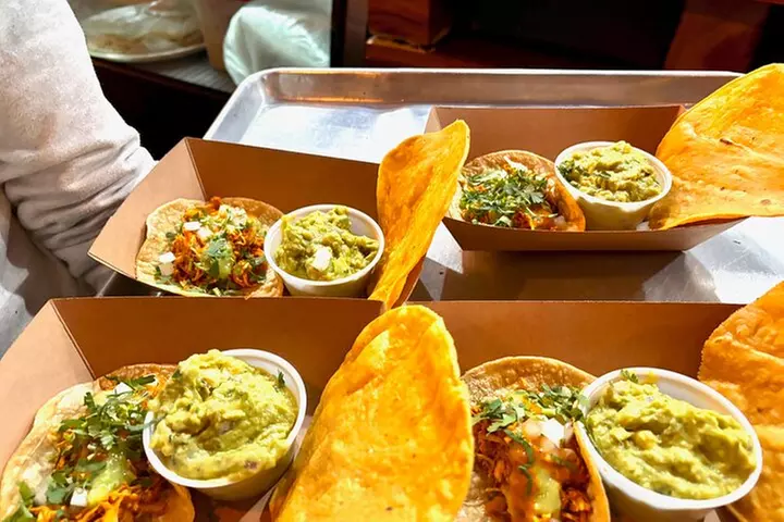 Streetcar Food Tour and Findlay Market with Riverside Food Tours