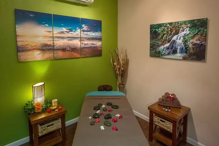 Private 90-Minute Spa and Massage in Honolulu