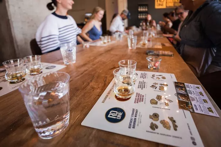 Distillery District Food & History Tour in Lexington