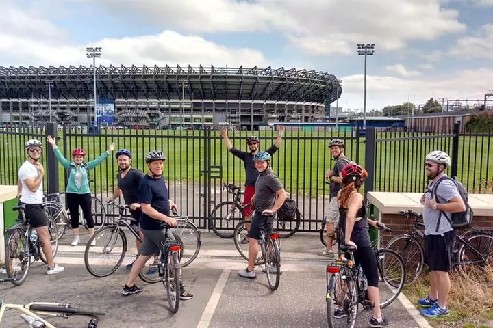 Edinburgh City Bike Tour - Choice of E-Bike or Manual