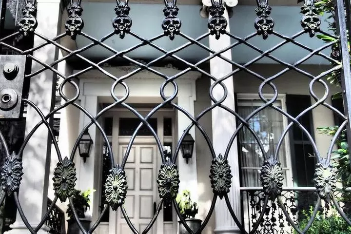 Garden District Home and History Walking Tour