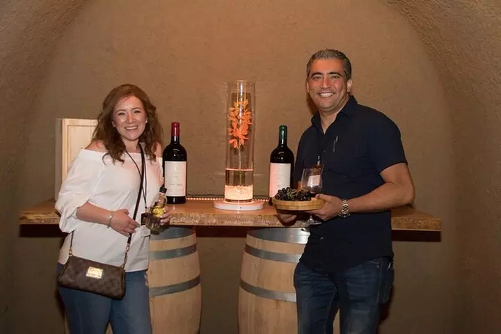 6 Hour Private Wine Country Tour (Sedan, SUV or Limo)