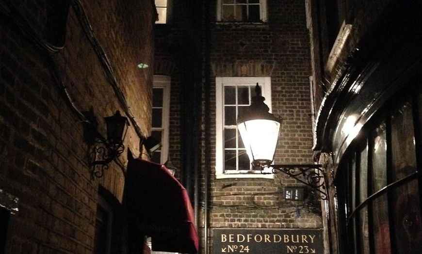 Image 5: London Ghost and Infamous Murders Walking Tour