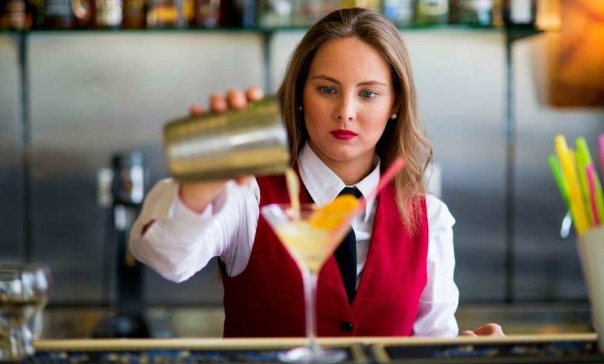 Image 40: ✈ ATENY I OKOLICE | Ateny - Delphi Art Hotel 3* - City break