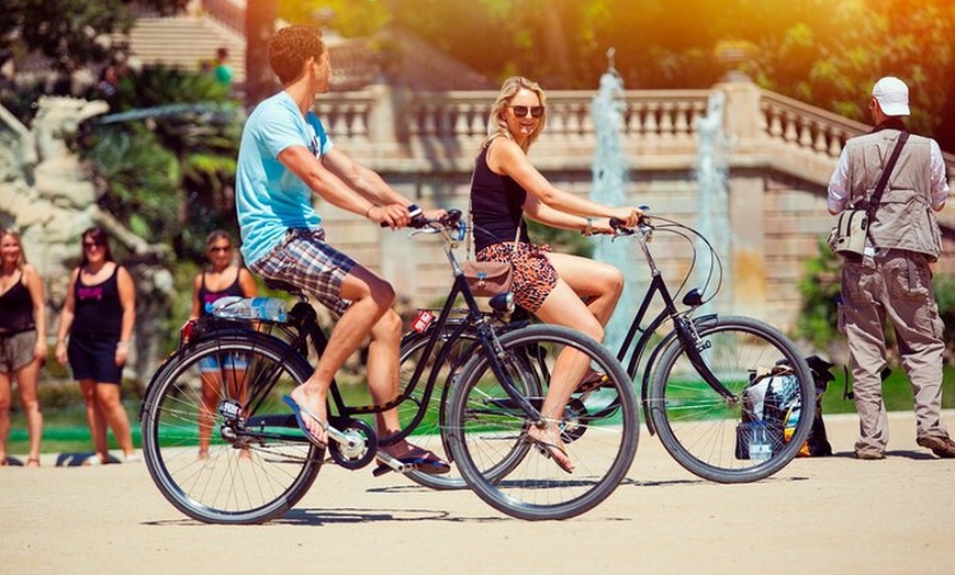 Image 9: Tour Bicicleta Eléctrica por Lugares Históricos de Barcelona
