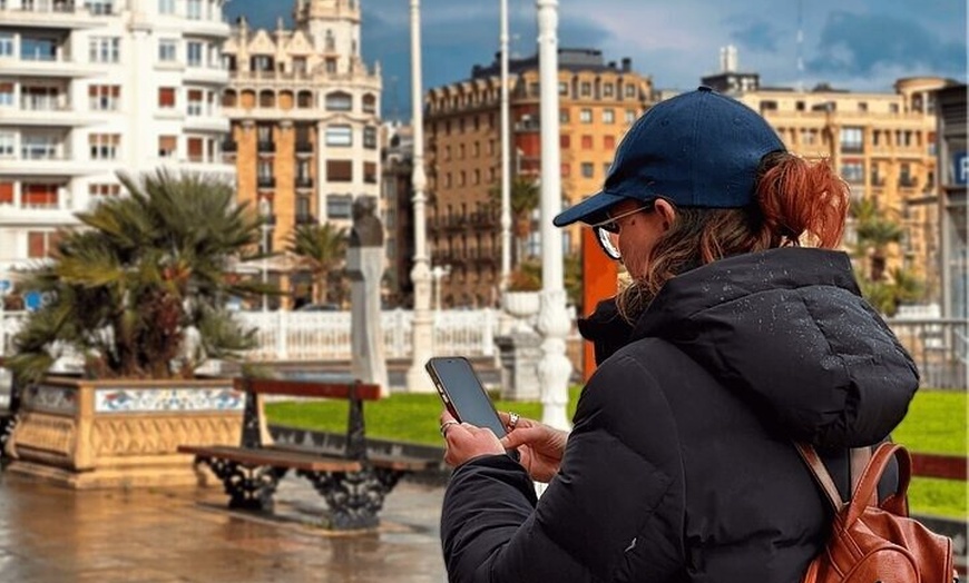 Image 2: Tour interactivo por la ciudad de San Sebastián