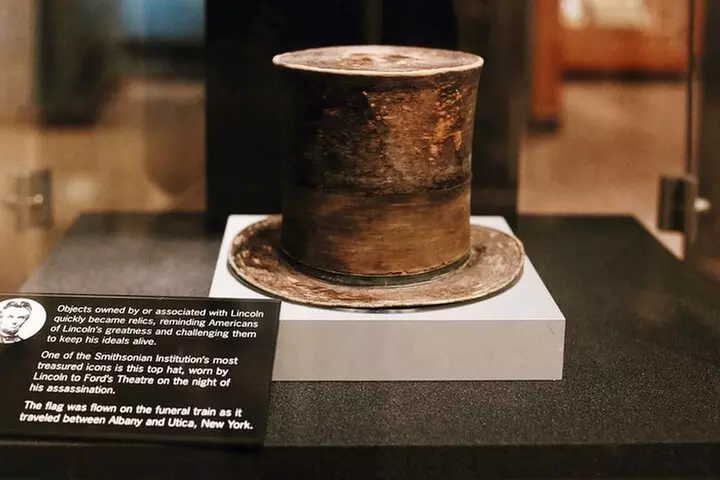 Smithsonian Natural History + American History - Exclusive Tour